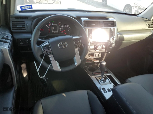 2022 Toyota 4Runner SR5 Premium with VIN JTENU5JRXN6059707, listed as a Copart auction lot 44274095 with 21,404 mi miles and Salvage Title. Bid and sale history available at carsss.com. Image 8.