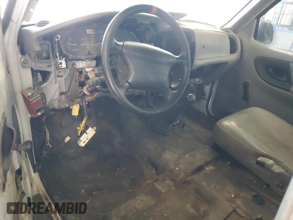 2000 Ford Ranger XL with VIN 1FTYR10C2YPB63860, listed as a Copart auction lot 65560005 with 124,721 mi miles and Clean title. Bid and sale history available at DreamBid. Image 8.
