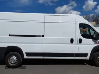 2022 Ram ProMaster Cargo with VIN 3C6MRVJG4NE111866, listed as a IAAI auction lot 42082644 with 62,444 mi miles and . Bid and sale history available at DreamBid. Image 13.