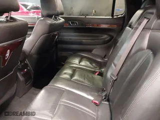 2018 Lincoln MKT with VIN 2LMHJ5NK8JBL02014, listed as a IAAI auction lot 41489437 with 298,510 mi miles. Bid and sale history available at carsss.com. Image 8.