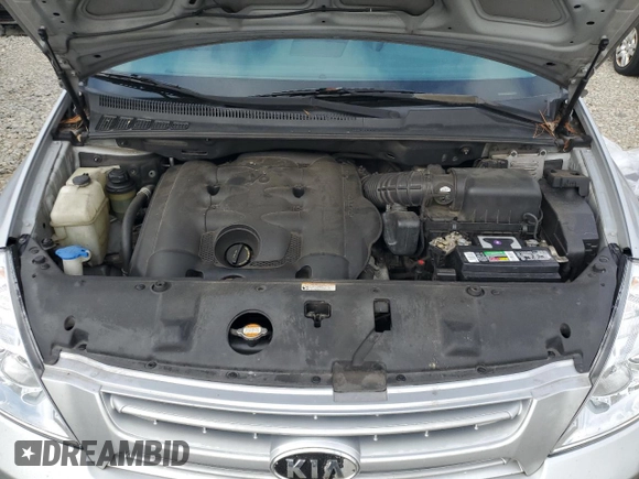 2009 Kia Sedona LX with VIN KNDMB233196314313, listed as a Copart auction lot 44050935 with 187,297 mi miles and Salvage Title. Bid and sale history available at carsss.com. Image 12.