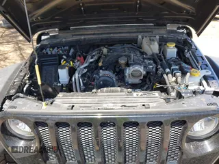 2022 Jeep Gladiator Mojave with VIN 1C6JJTEGXNL177175, listed as a IAAI auction lot 42652508 with Not provided miles and . Bid and sale history available at DreamBid. Image 10.