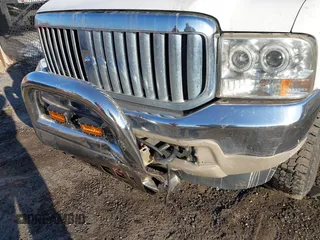 2000 Ford Excursion Limited с VIN 1FMSU43F4YEC71853, выставлен на аукционе IAAI как лот 41405726 с пробегом 225 956 миль миль и . История ставок и продаж доступна на DreamBid. Изображение 6.