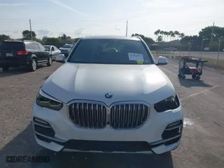 2019 BMW X5 xDrive40i with VIN 5UXCR6C50KLL04572, listed as a IAAI auction lot 41866113 with 56,642 mi miles. Bid and sale history available at carsss.com. Image 13.