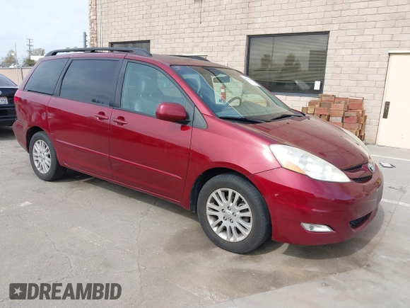 2009 Toyota Sienna XLE with VIN 5TDZK22C29S261516, listed as a IAAI auction lot 41831006 with 147,667 mi miles. Bid and sale history available at carsss.com. Image 1.