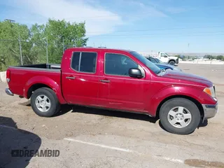 2008 Nissan Frontier SE z VIN 1N6AD07UX8C445256, wystawiony jako IAAI lot #42268253 z przebiegiem 174 692 mil mil oraz . Historia ofert i sprzedaży dostępna na DreamBid. Obrazek 13.