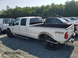 2015 Ford F-350 Platinum z VIN 1FT8W3BT2FEA57290, wystawiony jako Copart lot #59481665 z przebiegiem 353 066 mil mil oraz Szkoda całkowita • Salvage title. Historia ofert i sprzedaży dostępna na DreamBid. Obrazek 2.