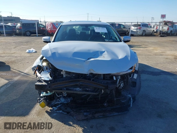 2018 Volkswagen Jetta SEL с VIN 3VWL17AJ2JM252094, выставлен на аукционе IAAI как лот 41397575 с пробегом 57 983 миль миль и . История ставок и продаж доступна на DreamBid. Изображение 12.