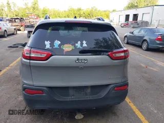 2015 Jeep Cherokee Sport с VIN 1C4PJLABXFW637626, выставлен на аукционе IAAI как лот 42448470 с пробегом 177 567 миль миль и . История ставок и продаж доступна на DreamBid. Изображение 16.