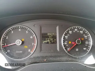 2012 Volkswagen Jetta SE с VIN 3VWDX7AJXCM324469, выставлен на аукционе Copart как лот 60819075 с пробегом 215 746 миль миль и Чистый • Clean title. История ставок и продаж доступна на DreamBid. Изображение 9.