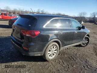 2019 Kia Sorento LX with VIN 5XYPGDA31KG560228, listed as a Copart auction lot 82094264 with 121,907 mi miles and Salvage Title. Bid and sale history available at DreamBid. Image 3.