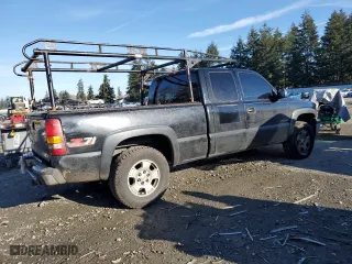 2000 Chevrolet Silverado 1500 LS with VIN 1GCEK19T6YE127546, listed as a Copart auction lot 41889855 with 279,517 mi miles and Salvage Title. Bid and sale history available at carsss.com. Image 3.