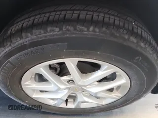 2022 Chevrolet Equinox LT z VIN 3GNAXJEV9NL132900, wystawiony jako IAAI lot #42481807 z przebiegiem 35 418 mil mil oraz . Historia ofert i sprzedaży dostępna na DreamBid. Obrazek 9.