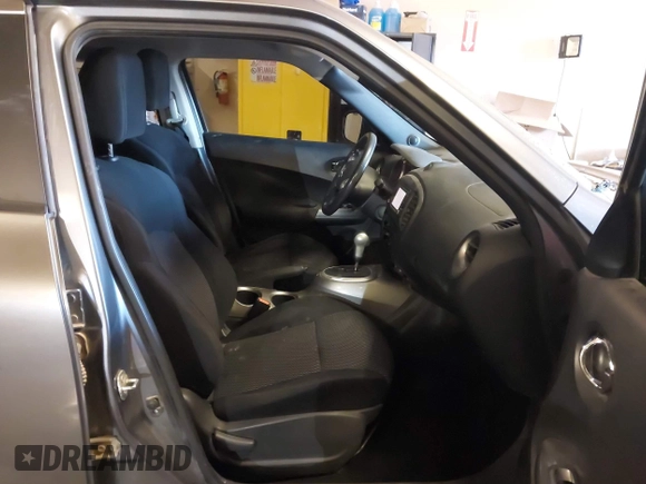 2015 Nissan Juke SL z VIN JN8AF5MV1FT562460, wystawiony jako IAAI lot #41522842 z przebiegiem 129 552 mil mil oraz . Historia ofert i sprzedaży dostępna na DreamBid. Obrazek 5.