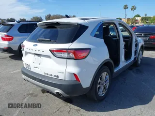 2020 Ford Escape SE с VIN 1FMCU0G64LUA86255, выставлен на аукционе IAAI как лот 41803788 с пробегом 81 065 миль миль и . История ставок и продаж доступна на DreamBid. Изображение 4.