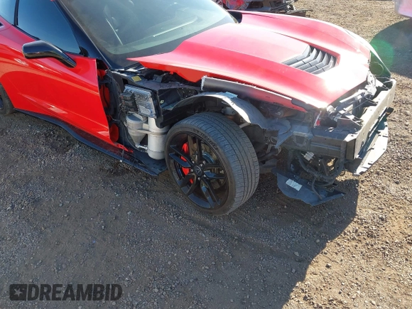 2017 Chevrolet Corvette Z51 1LT z VIN 1G1YH2D71H5115535, wystawiony jako IAAI lot #42235440 z przebiegiem 57 077 mil mil oraz . Historia ofert i sprzedaży dostępna na DreamBid. Obrazek 6.