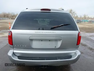 2004 Dodge Caravan SE with VIN 1D4GP24R14B562923, listed as a IAAI auction lot 41157893 with 169,040 mi miles. Bid and sale history available at carsss.com. Image 17.