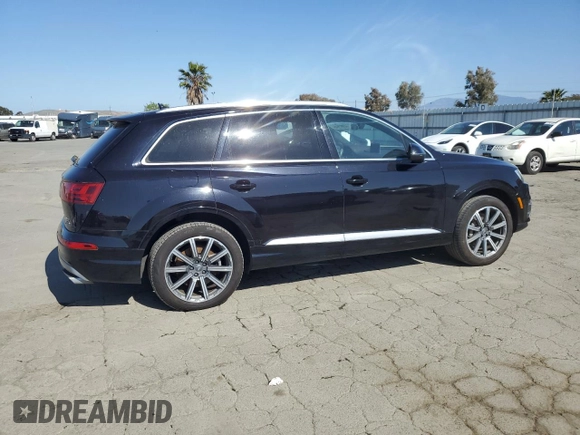 2018 Audi Q7 Premium Plus z VIN WA1LAAF77JD045185, wystawiony jako Copart lot #47992645 z przebiegiem 138 247 mil mil oraz Szkoda całkowita • Salvage title. Historia ofert i sprzedaży dostępna na DreamBid. Obrazek 3.