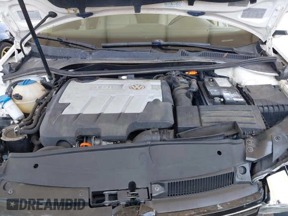 2013 Volkswagen Jetta TDI w/Sunroof & Nav with VIN 3VWPL7AJ6DM626450, listed as a IAAI auction lot 42586372 with 154,473 mi miles and . Bid and sale history available at DreamBid. Image 10.