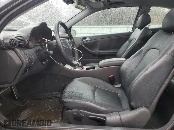 2002 Mercedes-Benz C 230/260/280/320 with VIN WDBRN47J32A299381, listed as a Copart auction lot 84568814 with 189,384 mi miles and Clean Title. Bid and sale history available at DreamBid. Image 7.