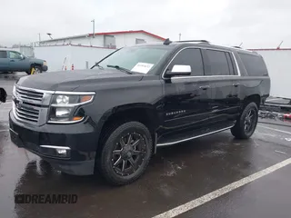 2017 Chevrolet Suburban Premier z VIN 1GNSKJKC4HR162261, wystawiony jako IAAI lot #41593672 z przebiegiem 100 136 mil mil oraz . Historia ofert i sprzedaży dostępna na DreamBid. Obrazek 19.