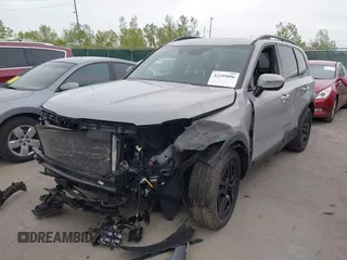 2024 Kia Telluride EX X-Line z VIN 5XYP3DGC0RG501992, wystawiony jako IAAI lot #42199896 z przebiegiem 11 727 mil mil oraz . Historia ofert i sprzedaży dostępna na DreamBid. Obrazek 18.