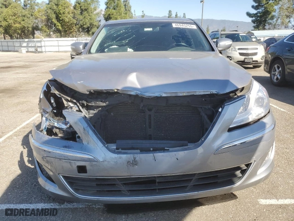 2014 Hyundai Genesis 3.8L with VIN KMHGC4DD9EU264887, listed as a Copart auction lot 46945255 with 193,252 mi miles and Clean Title. Bid and sale history available at carsss.com. Image 5.