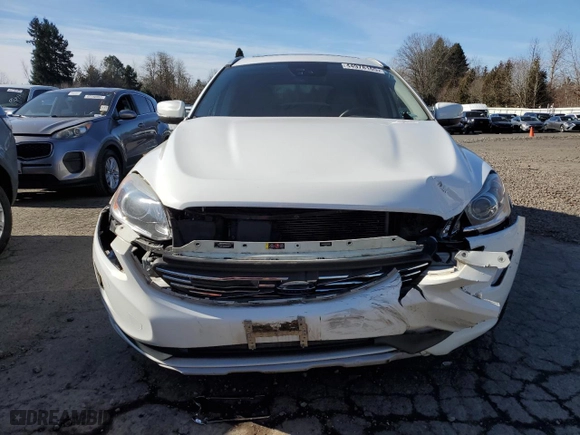 2016 Volvo XC60 T5 Platinum with VIN YV4612RM2G2848286, listed as a Copart auction lot 44978165 with 135,167 mi miles and Salvage Title. Bid and sale history available at carsss.com. Image 5.