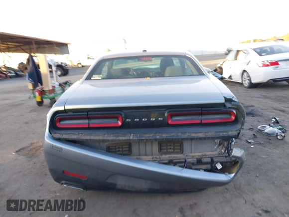2016 Dodge Challenger SXT с VIN 2C3CDZAG0GH344813, выставлен на аукционе IAAI как лот 41091908 с пробегом 105 813 миль миль и . История ставок и продаж доступна на DreamBid. Изображение 16.