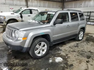 2016 Jeep Patriot Latitude with VIN 1C4NJRFB4GD718458, listed as a Copart auction lot 42421265 with 96,522 mi miles and Salvage Title. Bid and sale history available at carsss.com. Image 1.
