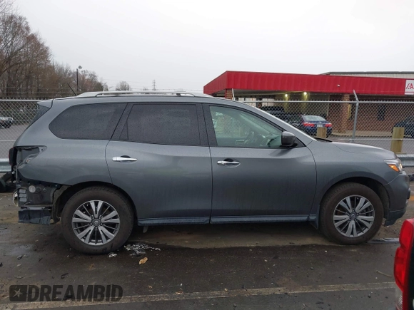 2018 Nissan Pathfinder S z VIN 5N1DR2MM5JC638871, wystawiony jako IAAI lot #41691038 z przebiegiem 96 284 mil mil oraz . Historia ofert i sprzedaży dostępna na DreamBid. Obrazek 14.