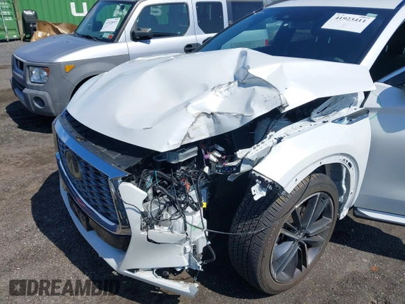 2024 Infiniti QX55 Luxe with VIN 3PCAJ5JRXRF102366, listed as a IAAI auction lot 41923411 with 12,232 mi miles and . Bid and sale history available at DreamBid. Image 6.
