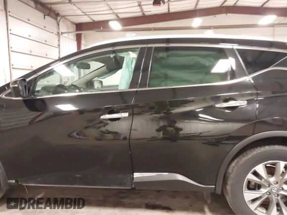 2018 Nissan Murano SV with VIN 5N1AZ2MG7JN175827, listed as a IAAI auction lot 41764645 with 62,887 mi miles and . Bid and sale history available at carsss.com. Image 15.