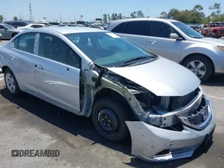 2015 Honda Civic LX z VIN 2HGFB2F5XFH512146, wystawiony jako IAAI lot #42506325 z przebiegiem 33 482 mil mil oraz . Historia ofert i sprzedaży dostępna na DreamBid. Obrazek 1.