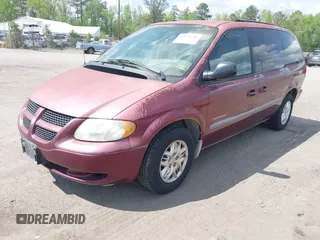 2001 Dodge Caravan Sport with VIN 2B4GP44371R357363, listed as a IAAI auction lot 42051708 with 127,352 mi miles and . Bid and sale history available at carsss.com. Image 2.