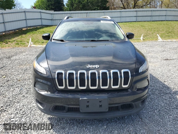 2018 Jeep Cherokee Latitude Plus with VIN 1C4PJLLB6JD553255, listed as a Copart auction lot 50999745 with 95,828 mi miles and Clean Title. Bid and sale history available at DreamBid. Image 5.