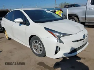 2017 Toyota Prius Two with VIN JTDKARFU4H3042573, listed as a IAAI auction lot 41862346 with 179,485 mi miles. Bid and sale history available at carsss.com. Image 1.