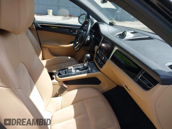 2021 Porsche Macan with VIN WP1AA2A56MLB09122, listed as a IAAI auction lot 42274986 with 70,794 mi miles and . Bid and sale history available at DreamBid. Image 5.