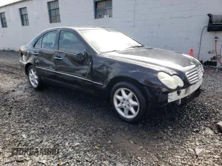 2002 Mercedes-Benz C 230/260/280/320 with VIN WDBRF61J12F138872, listed as a Copart auction lot 47005815 with 232,352 mi miles and Salvage Title. Bid and sale history available at DreamBid. Image 4.