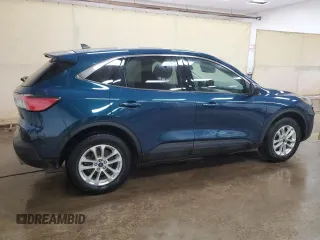 2020 Ford Escape SE z VIN 1FMCU9G6XLUC11649, wystawiony jako Copart lot #58934695 z przebiegiem 109 495 mil mil oraz Czysty tytuł • Clean title. Historia ofert i sprzedaży dostępna na DreamBid. Obrazek 3.