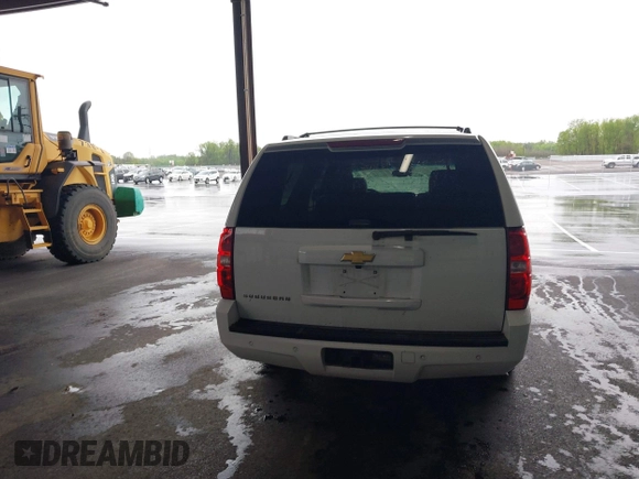 2014 Chevrolet Suburban LT with VIN 1GNSCJE05ER153658, listed as a IAAI auction lot 41867781 with 252,098 mi miles. Bid and sale history available at carsss.com. Image 16.