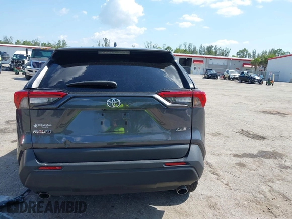 2022 Toyota RAV4 XLE with VIN 2T3W1RFV5NW202544, listed as a IAAI auction lot 42295293 with 60,759 mi miles and . Bid and sale history available at DreamBid. Image 17.