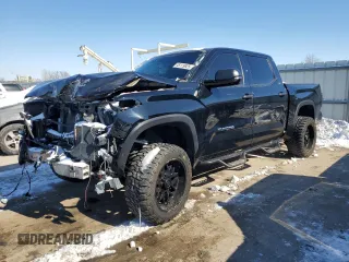 2022 Toyota Tundra 4WD SR5 with VIN 5TFLA5DB8NX056589, listed as a Copart auction lot 45119925 with 50,207 mi miles and Salvage Title. Bid and sale history available at carsss.com. Image 1.