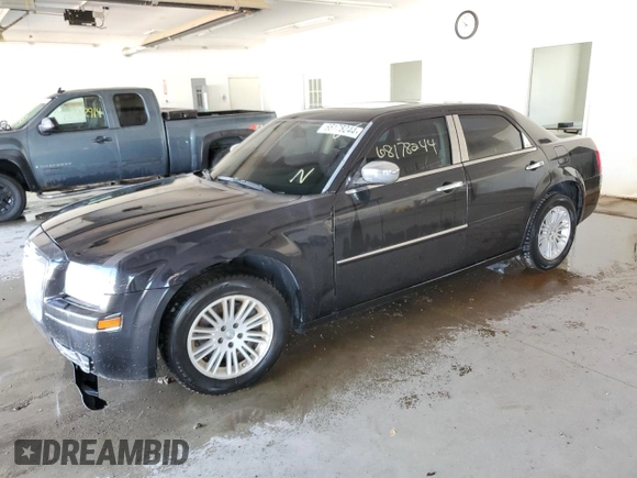 2010 Chrysler 300 Touring with VIN 2C3CA5CV6AH284010, listed as a Copart auction lot 68178244 with 231,195 mi miles and Clean Title. Bid and sale history available at carsss.com. Image 1.