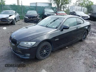 2011 BMW 3 Series 328i xDrive z VIN WBAKF3C54BE567850, wystawiony jako IAAI lot #42295138 z przebiegiem Nie podano mil oraz . Historia ofert i sprzedaży dostępna na DreamBid. Obrazek 2.