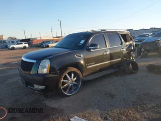 2007 Cadillac Escalade z VIN 1GYFK63847R288677, wystawiony jako IAAI lot #41296095 z przebiegiem 216 413 mil mil oraz . Historia ofert i sprzedaży dostępna na DreamBid. Obrazek 17.