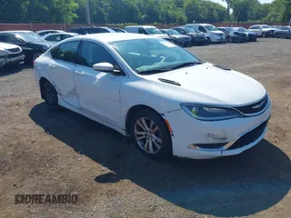 2015 Chrysler 200 Limited z VIN 1C3CCCAB7FN629499, wystawiony jako IAAI lot #42795937 z przebiegiem 155 497 mil mil oraz . Historia ofert i sprzedaży dostępna na DreamBid. Obrazek 1.