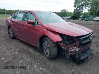 2019 Subaru Legacy Premium z VIN 4S3BNAF67K3027001, wystawiony jako IAAI lot #42584597 z przebiegiem 70 892 mil mil oraz . Historia ofert i sprzedaży dostępna na DreamBid. Obrazek 1.