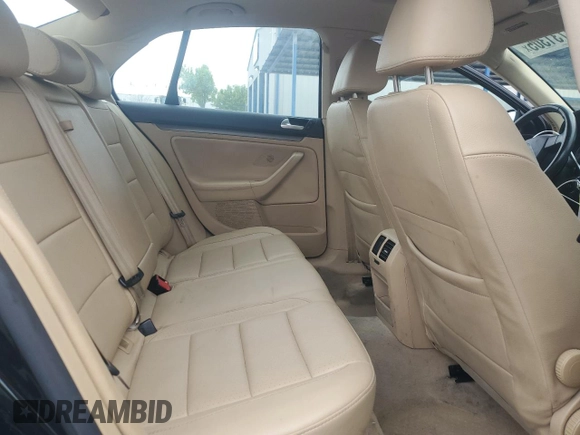 2008 Volkswagen Jetta SE с VIN 3VWRZ71K18M034394, выставлен на аукционе Copart как лот 52731305 с пробегом 150 880 миль миль и Списание • Salvage title. История ставок и продаж доступна на DreamBid. Изображение 10.
