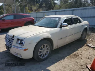 2009 Chrysler 300 z VIN 2C3LK63T89H513431, wystawiony jako Copart lot #44543625 z przebiegiem 147 605 mil mil oraz Szkoda całkowita • Salvage title. Historia ofert i sprzedaży dostępna na DreamBid. Obrazek 1.